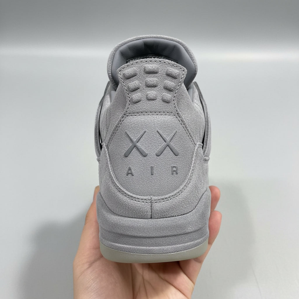 KAWS x Air Jordan AJ4