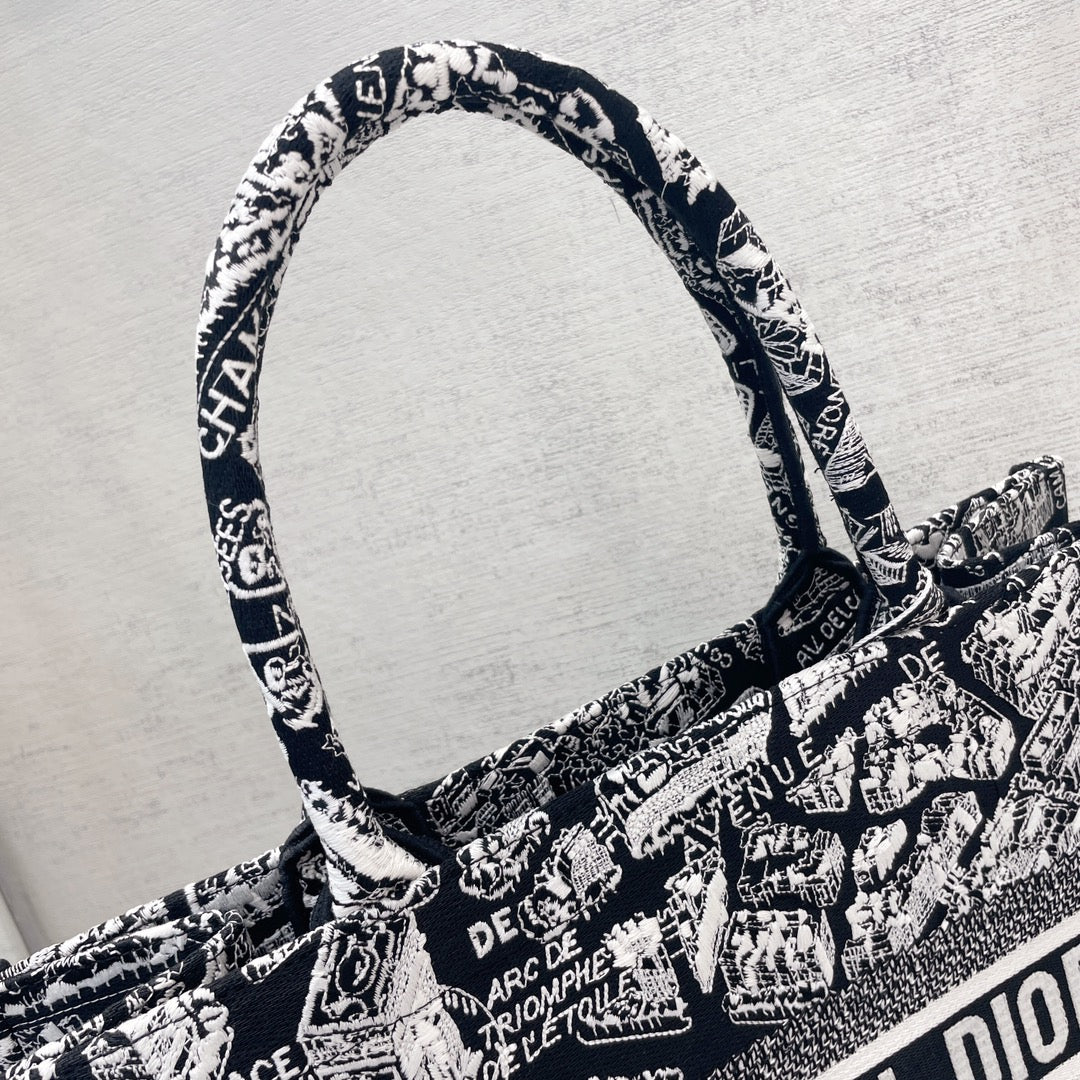 Medium Dior Book Tote